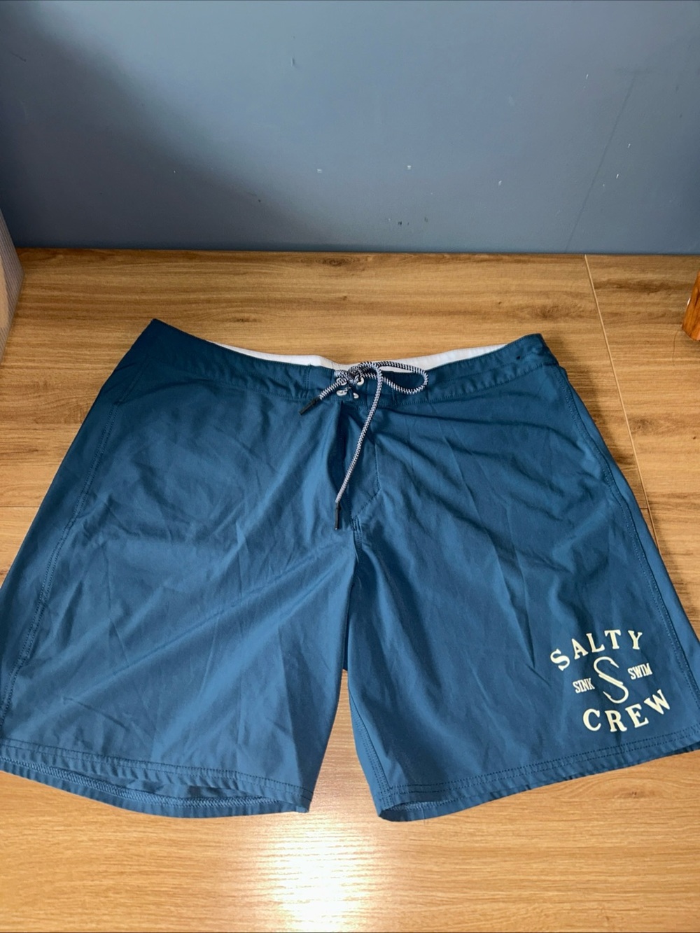 Salty Crew “Sink Swim” Blue Men’s Boardshorts Sz 40